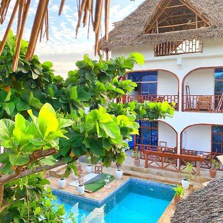 Utulivu Bungalow Нунгви Екстериор снимка