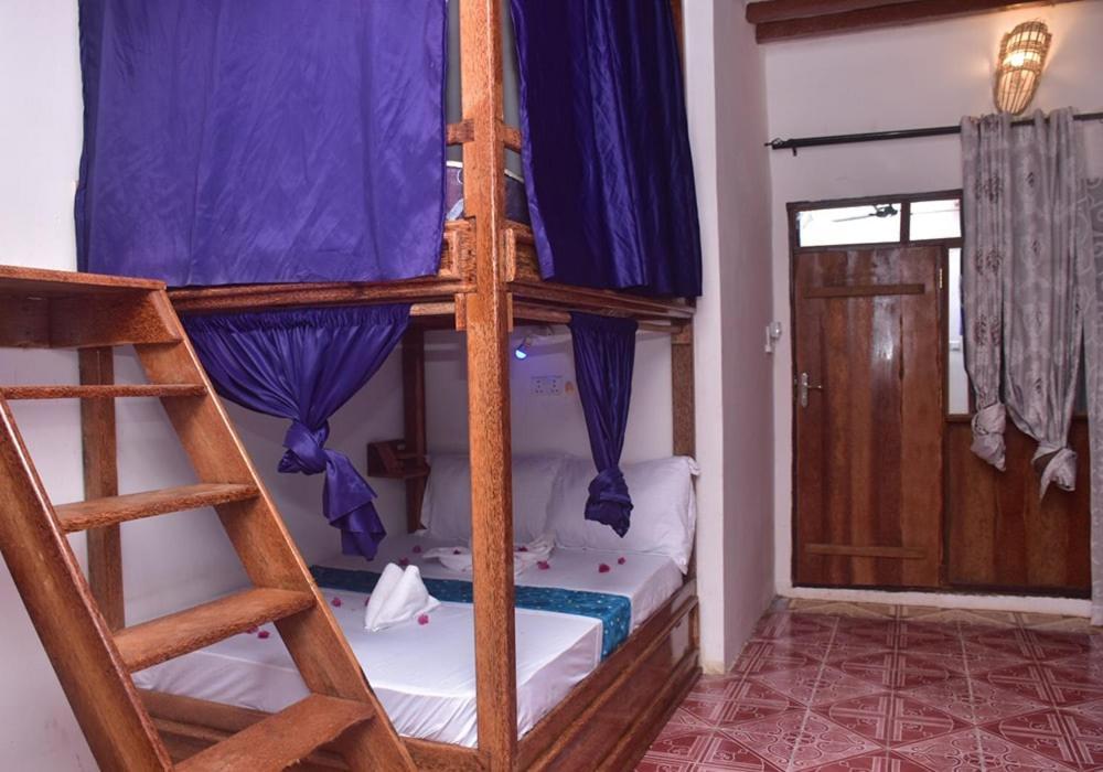Utulivu Bungalow Нунгви Екстериор снимка