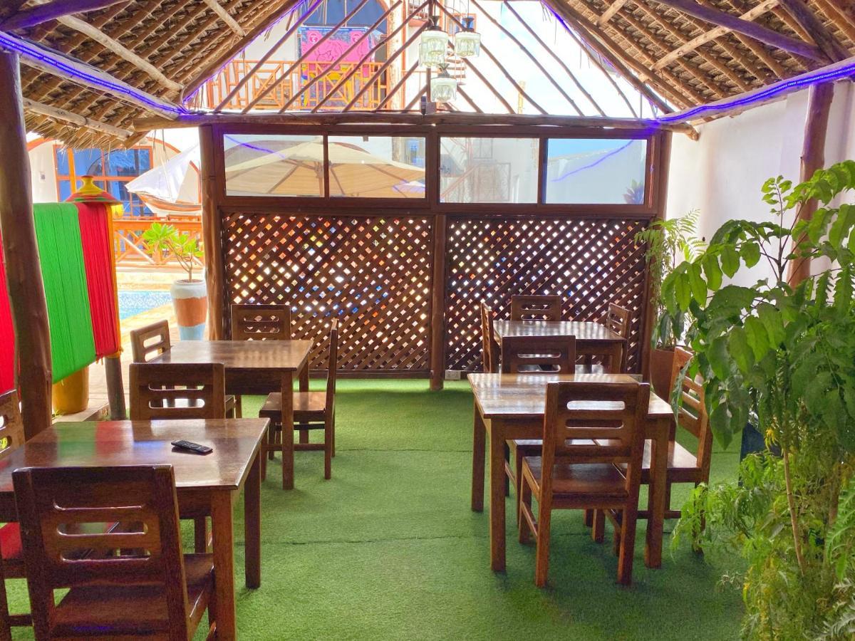 Utulivu Bungalow Нунгви Екстериор снимка