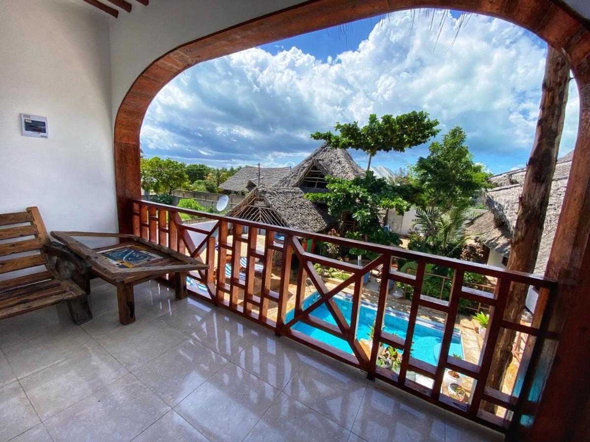 Utulivu Bungalow Нунгви Екстериор снимка
