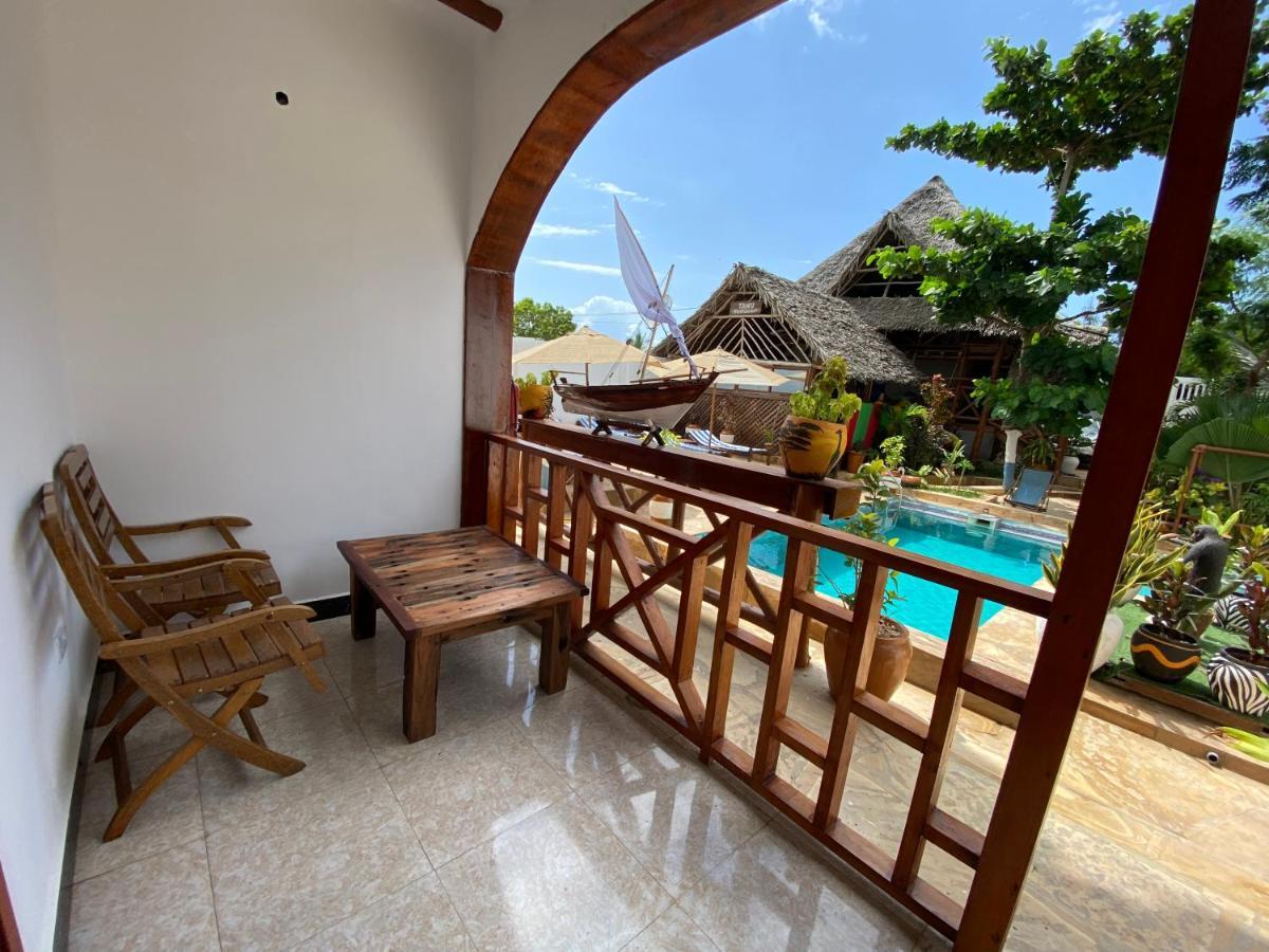 Utulivu Bungalow Нунгви Екстериор снимка