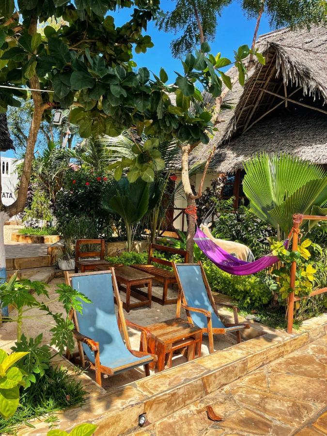 Utulivu Bungalow Нунгви Екстериор снимка